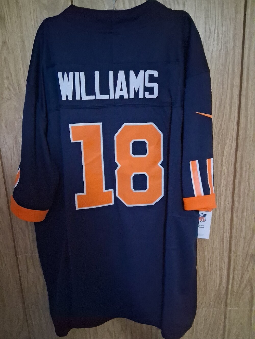 Mystery Sports Card With Caleb Williams Chicago Bears Fuse Rivalry XL Jersey